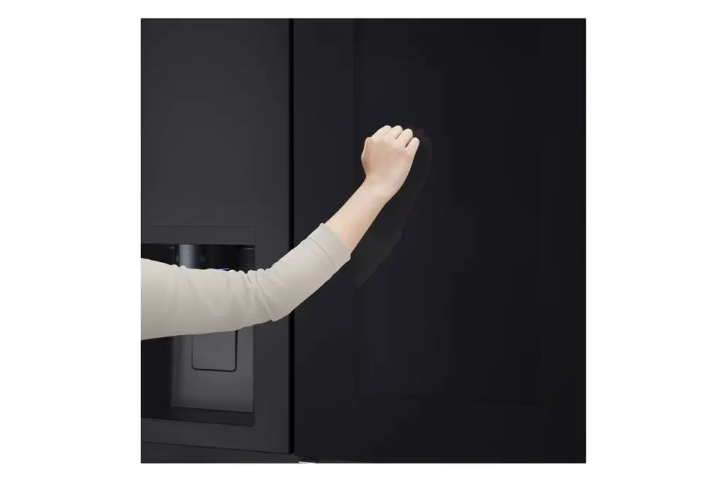 LG InstaView™ Side-by-Side Refrigerator GC-X257EQBP